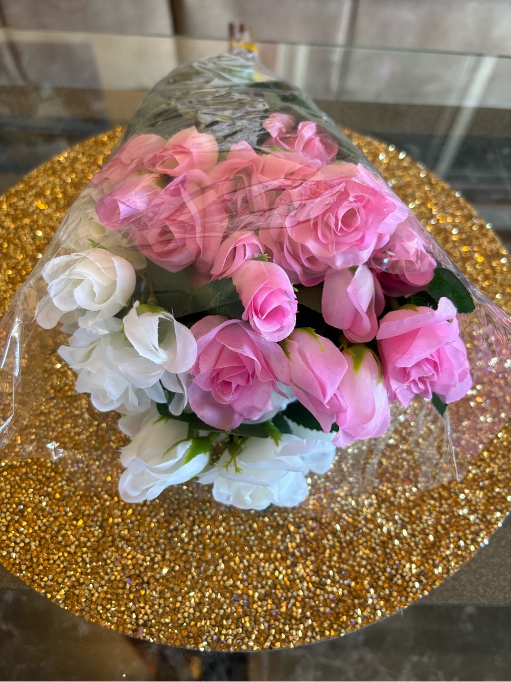 Pink & White NWT Faux Rose Bouquet